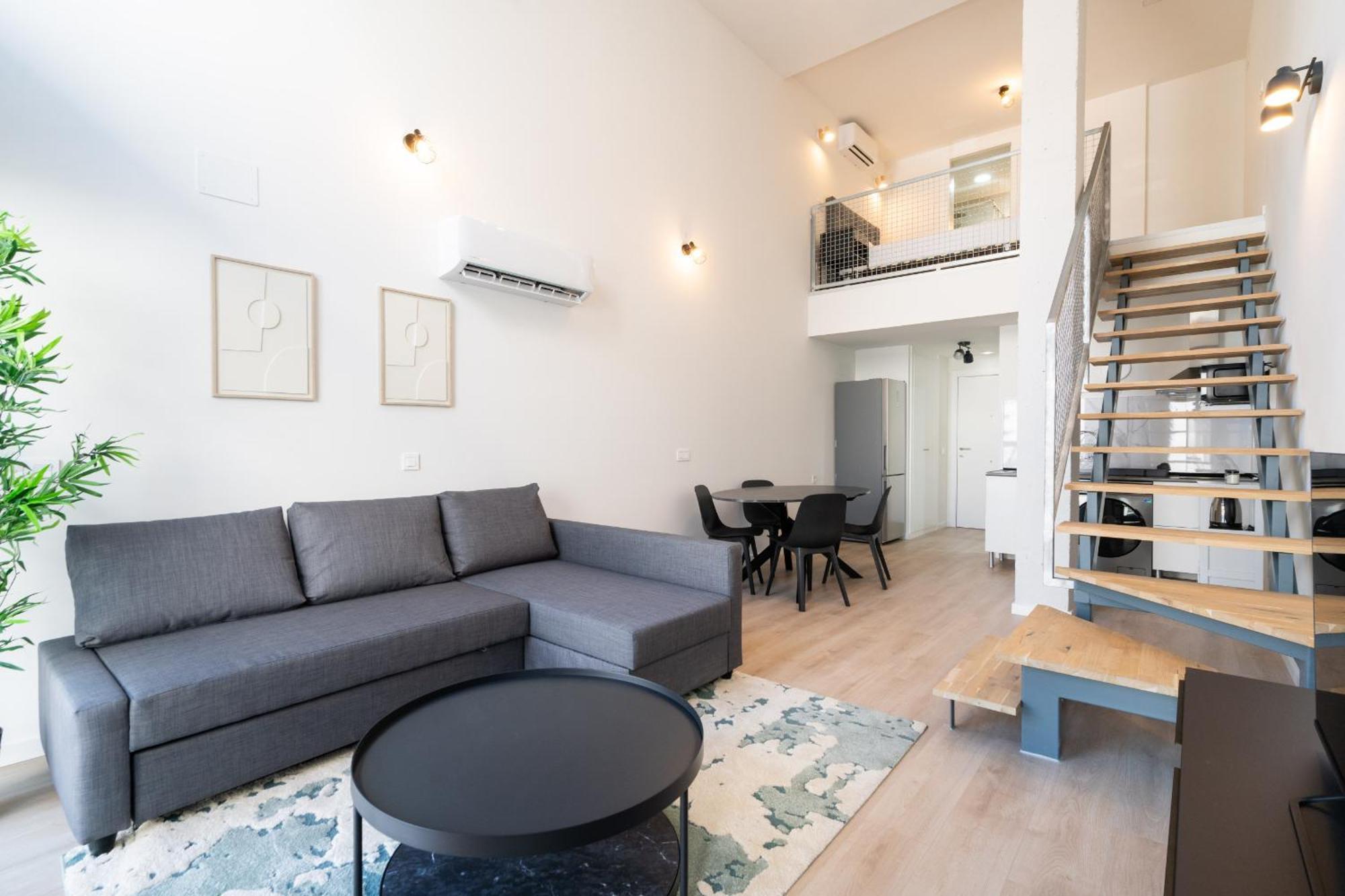 Loft Reformado Industrial Con Garaje Alquiler Temporal Apartment มาดริด ภายนอก รูปภาพ