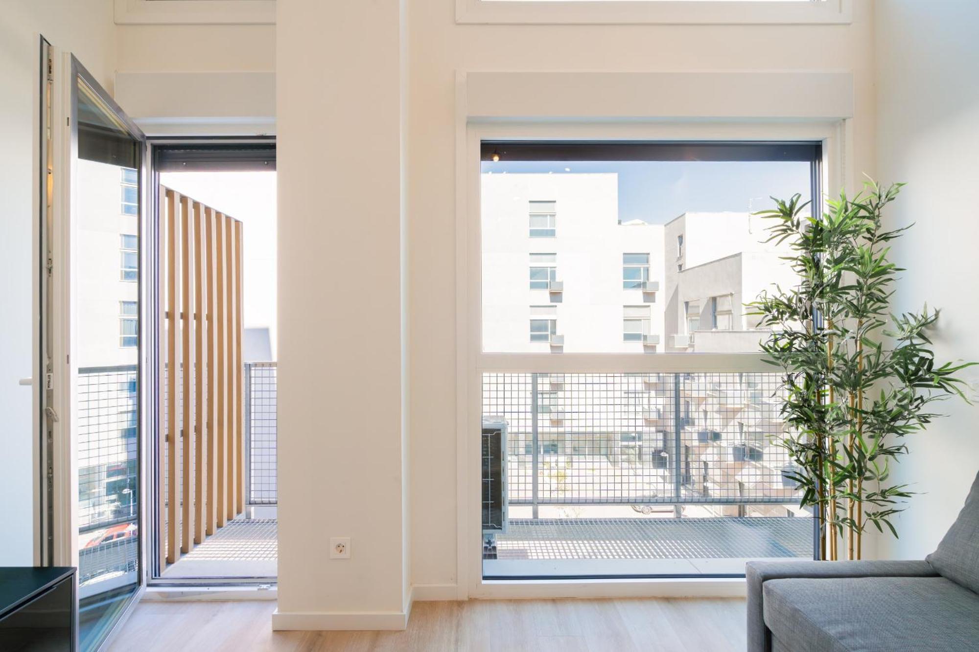 Loft Reformado Industrial Con Garaje Alquiler Temporal Apartment มาดริด ภายนอก รูปภาพ