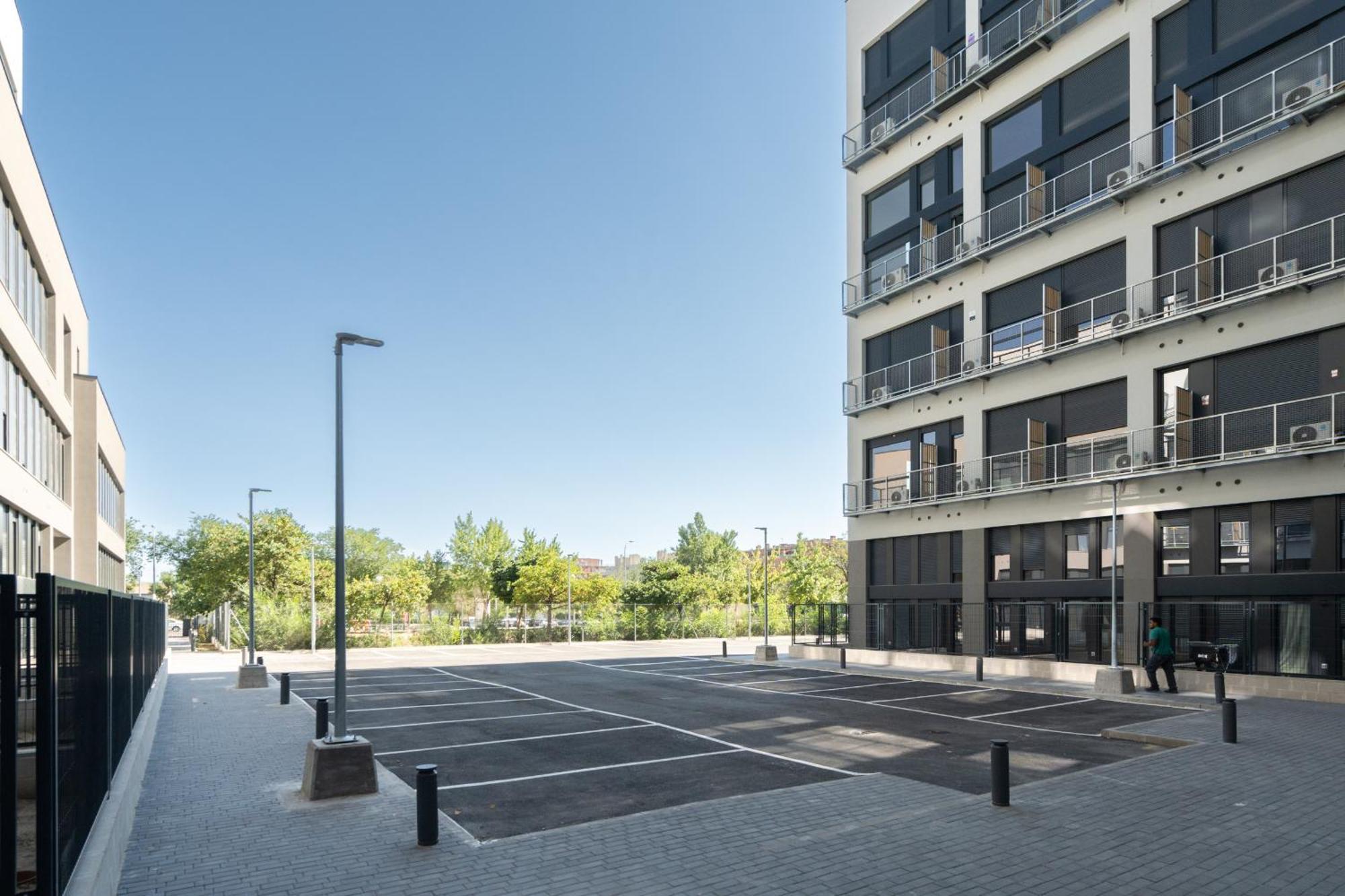 Loft Reformado Industrial Con Garaje Alquiler Temporal Apartment มาดริด ภายนอก รูปภาพ