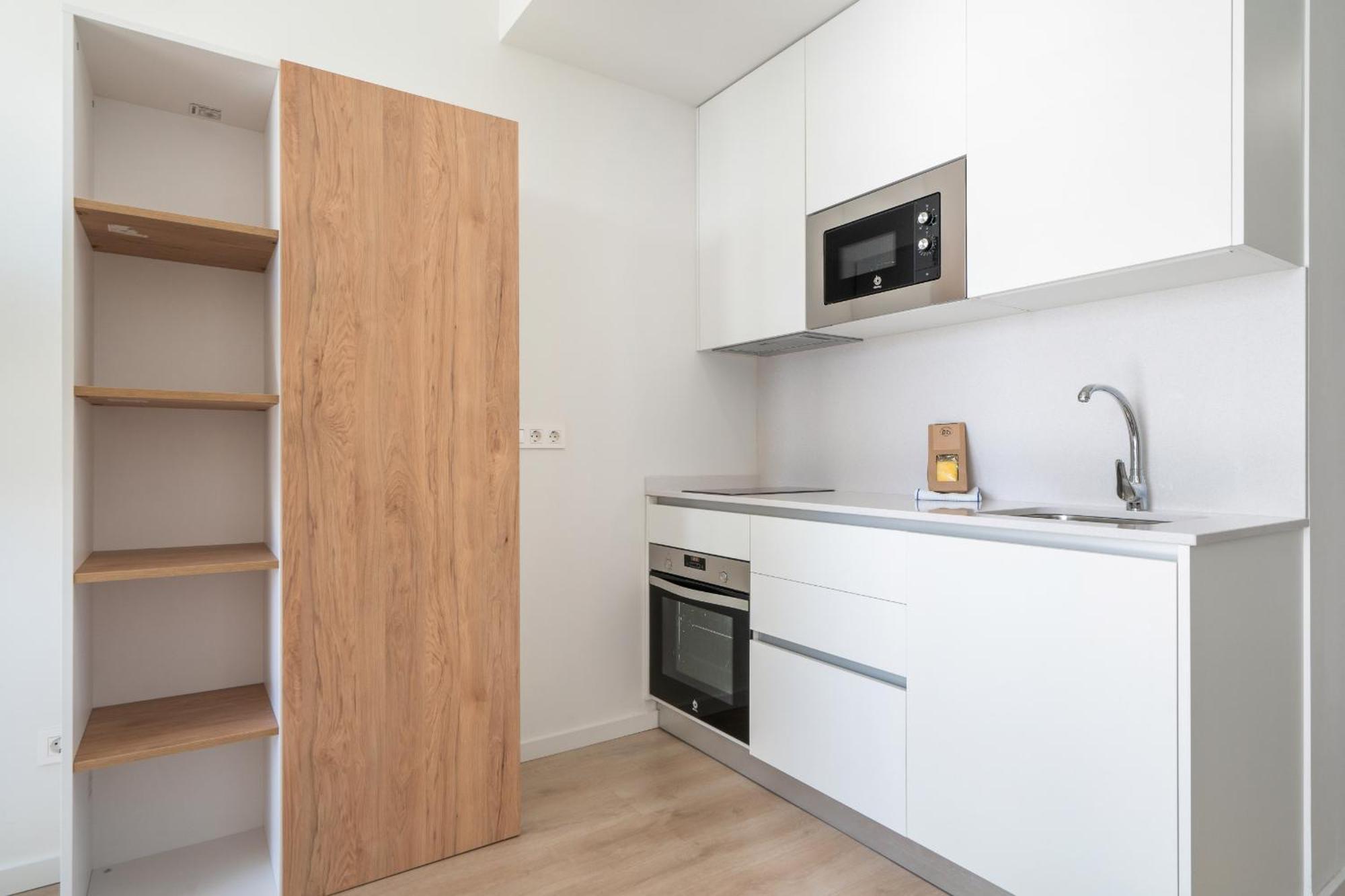 Loft Reformado Industrial Con Garaje Alquiler Temporal Apartment มาดริด ภายนอก รูปภาพ